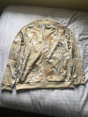 Adidas Originals Kids Camo SST Track Jacket Kids Size Large or 13-14 year old